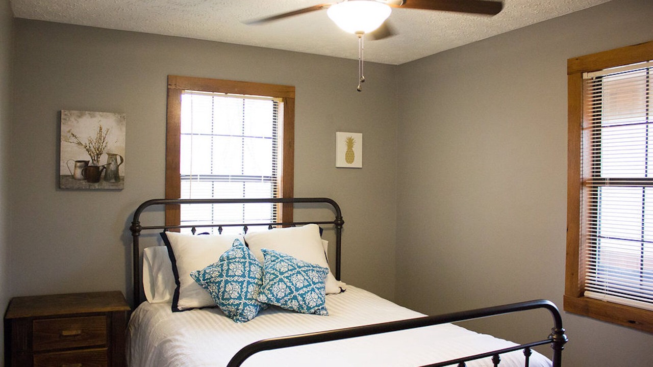 Photo of Bedroom in Smithville