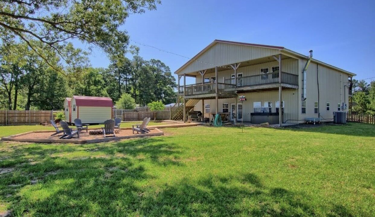 Photo of Outdoor in Milam