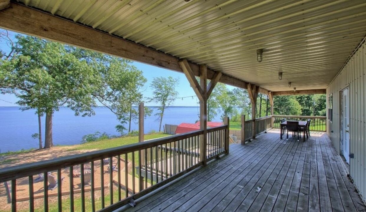 Photo of Patio Balcony in Milam