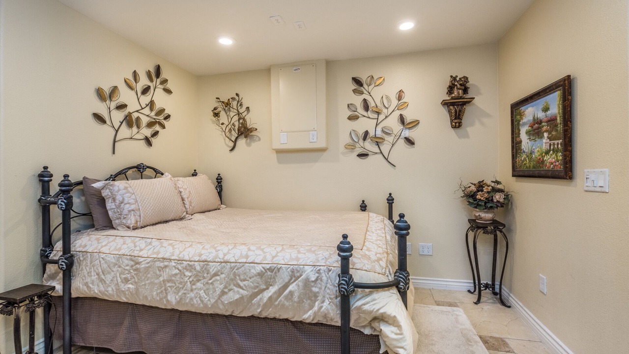 Photo of Bedroom in Paradise