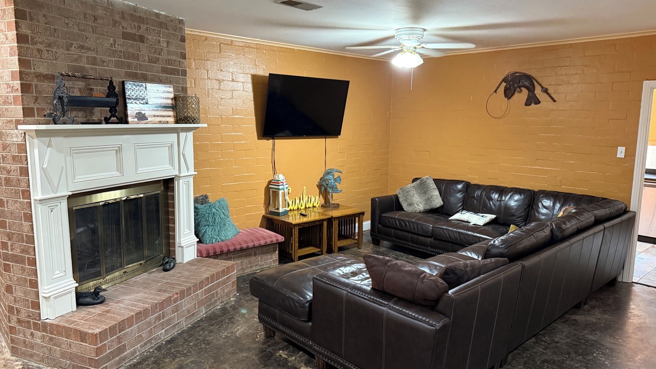 Photo of Livingroom in Seguin