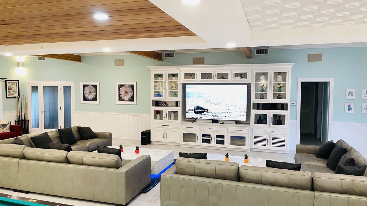 Photo of Livingroom in Buchanan Dam