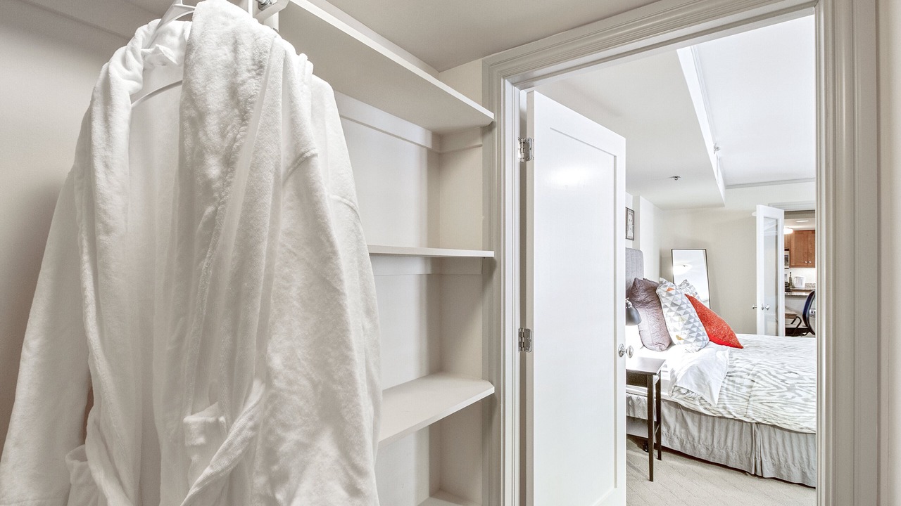 Photo of Bedroom in Midtown