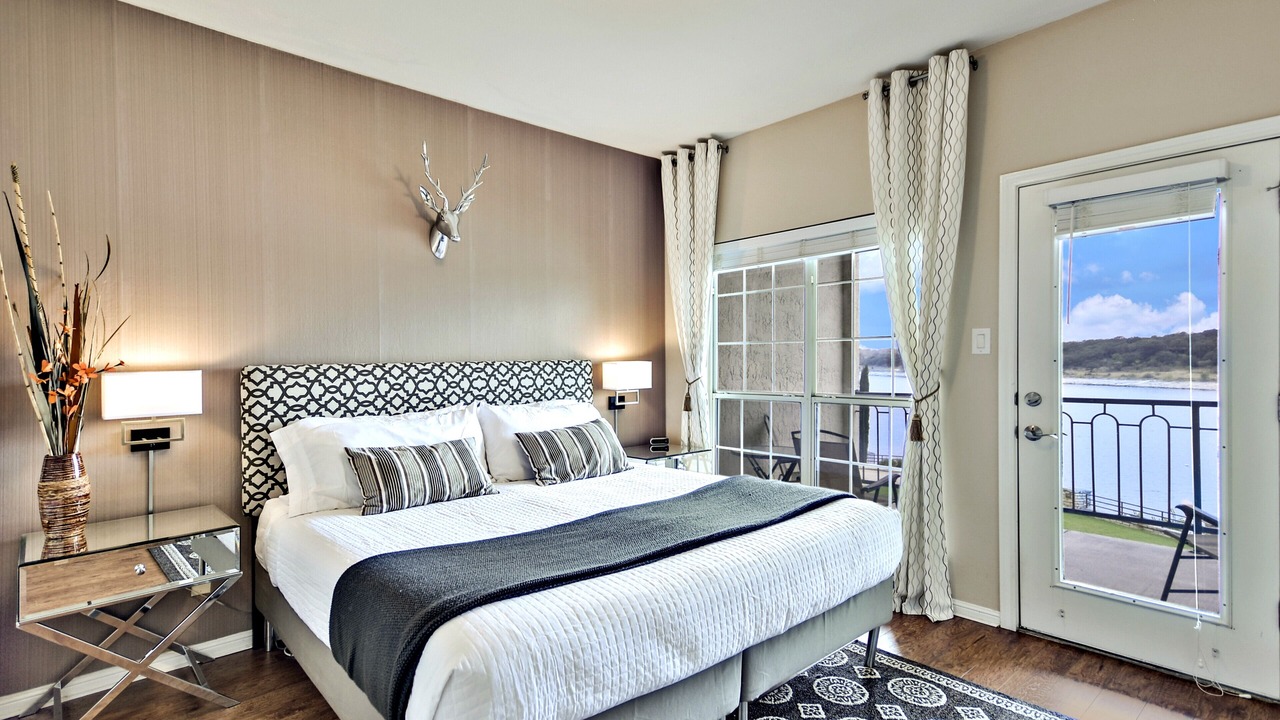 Photo of Bedroom in Highland Lake Estates