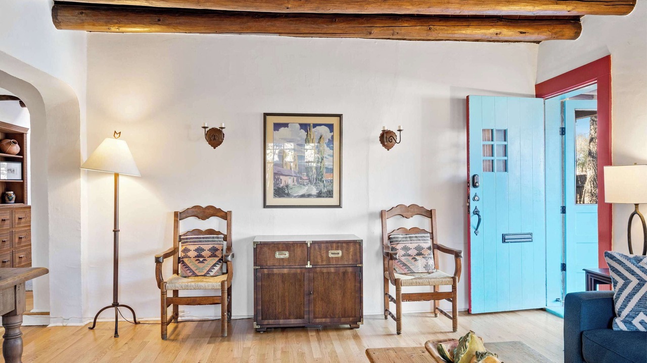 Photo of Livingroom in Downtown Santa Fe