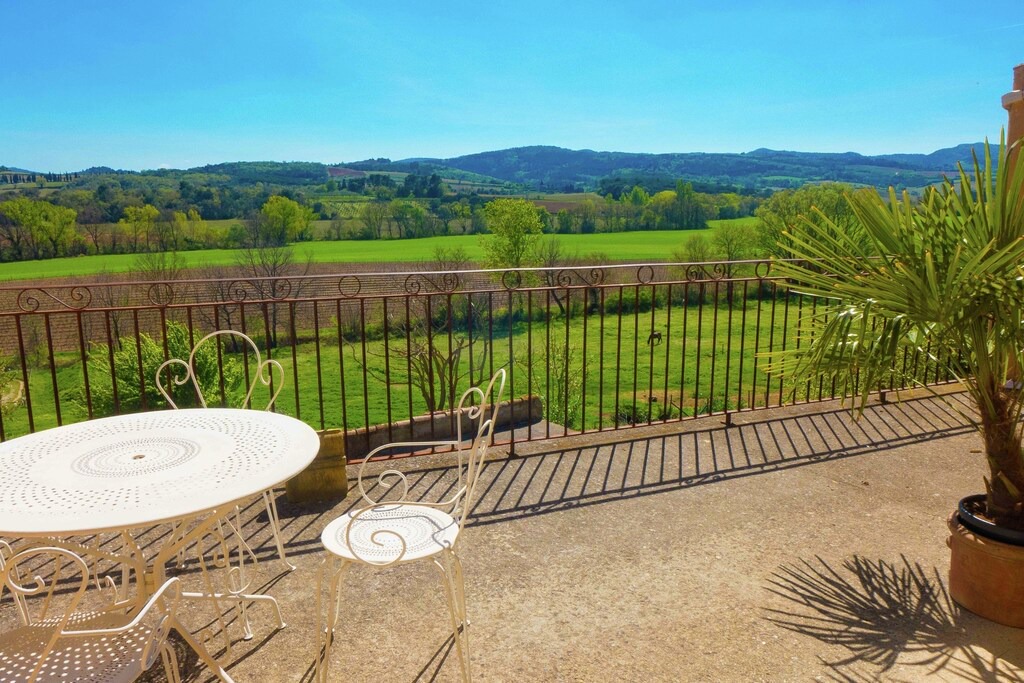 Photo of Patio Balcony in Loupia