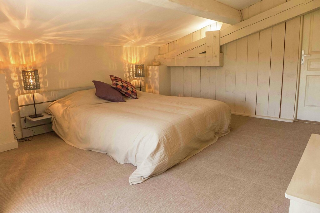 Photo of Bedroom in Loupia