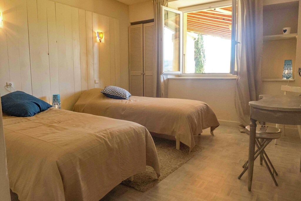 Photo of Bedroom in Loupia