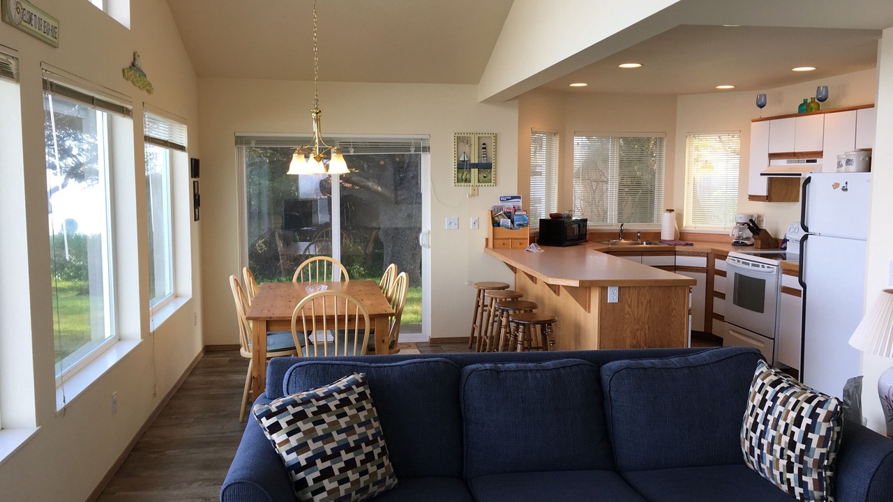 Photo of Bedroom in Beverly Beach