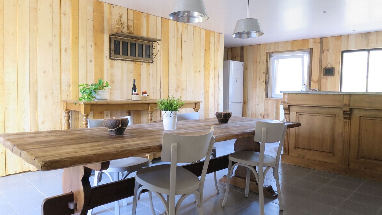 Photo of Others in Quarante