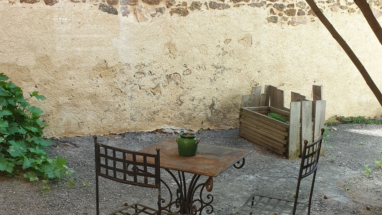 Photo of Outdoor in Quarante