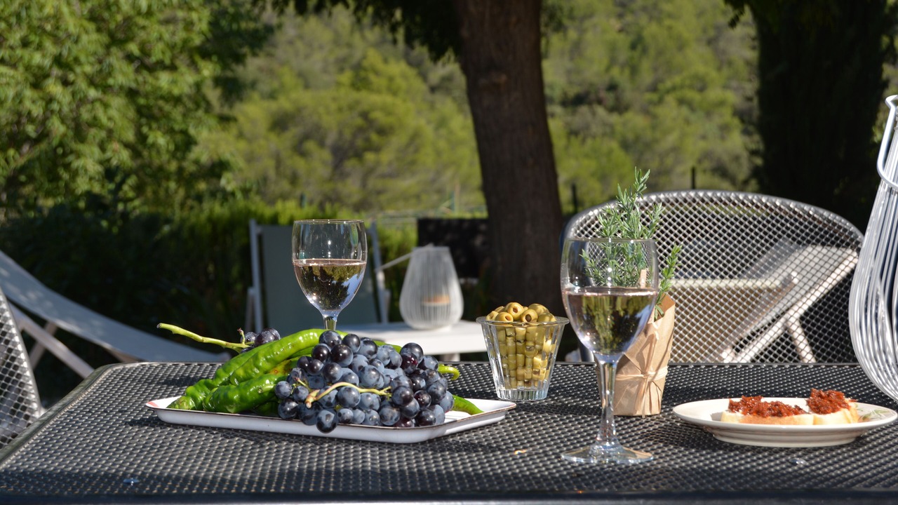 Photo of Outdoor in Quarante