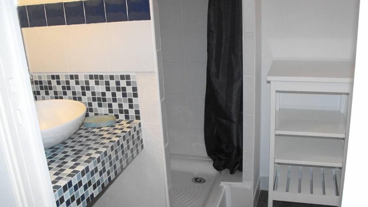 Photo of Bathroom in Caderousse