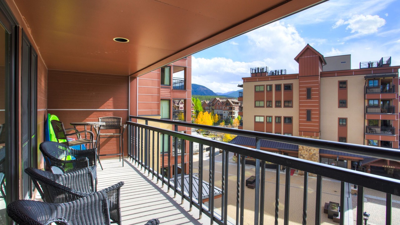 Photo of Patio Balcony in Peak 9