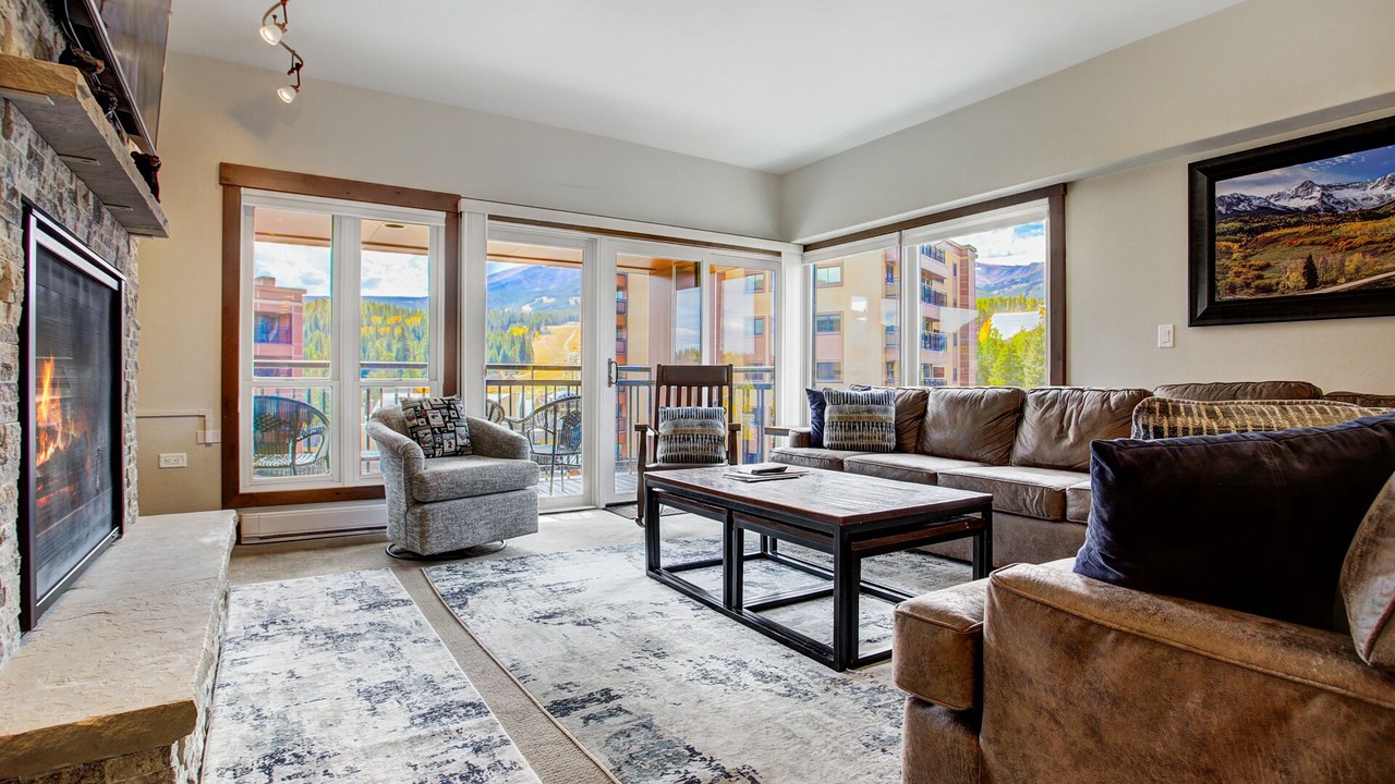 Photo of Patio Balcony in Peak 9