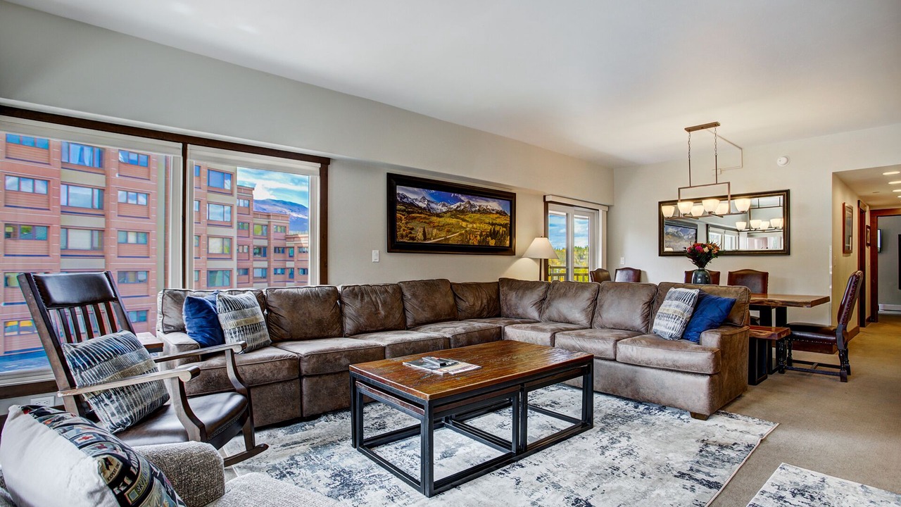 Photo of Bedroom in Peak 9