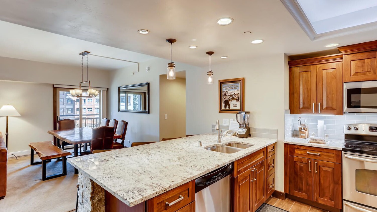 Photo of Kitchen in Peak 9