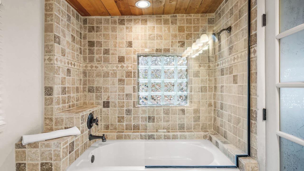 Photo of Bathroom in Historic Eastside