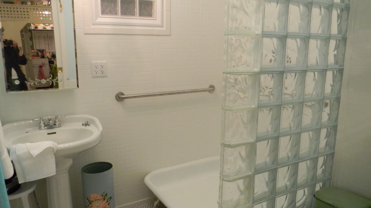 Photo of Bathroom in North Belle Vernon