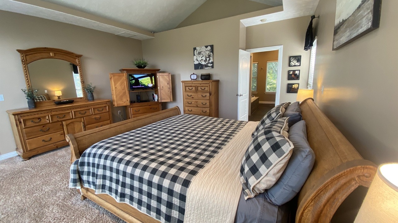 Photo of Bedroom in Branson