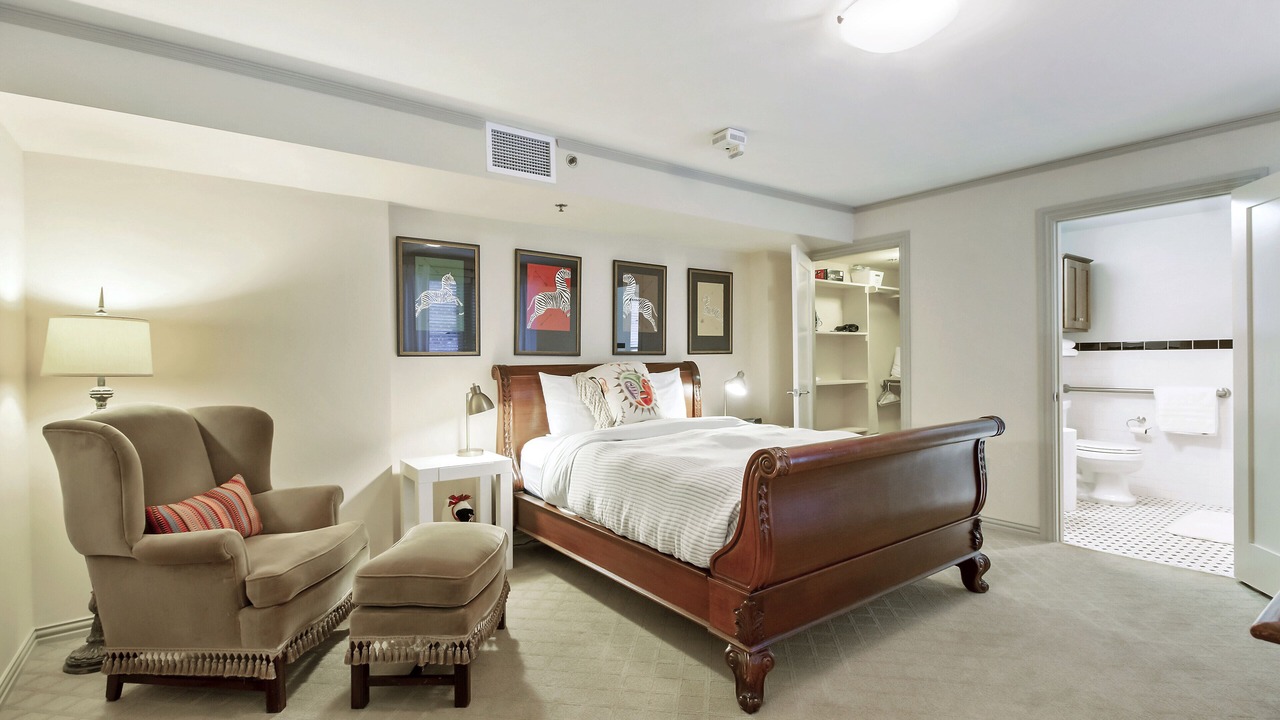 Photo of Bedroom in Midtown