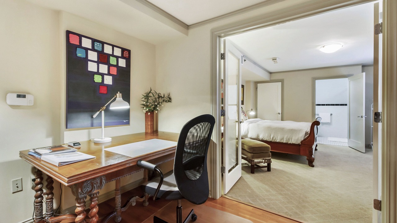 Photo of Bedroom in Midtown