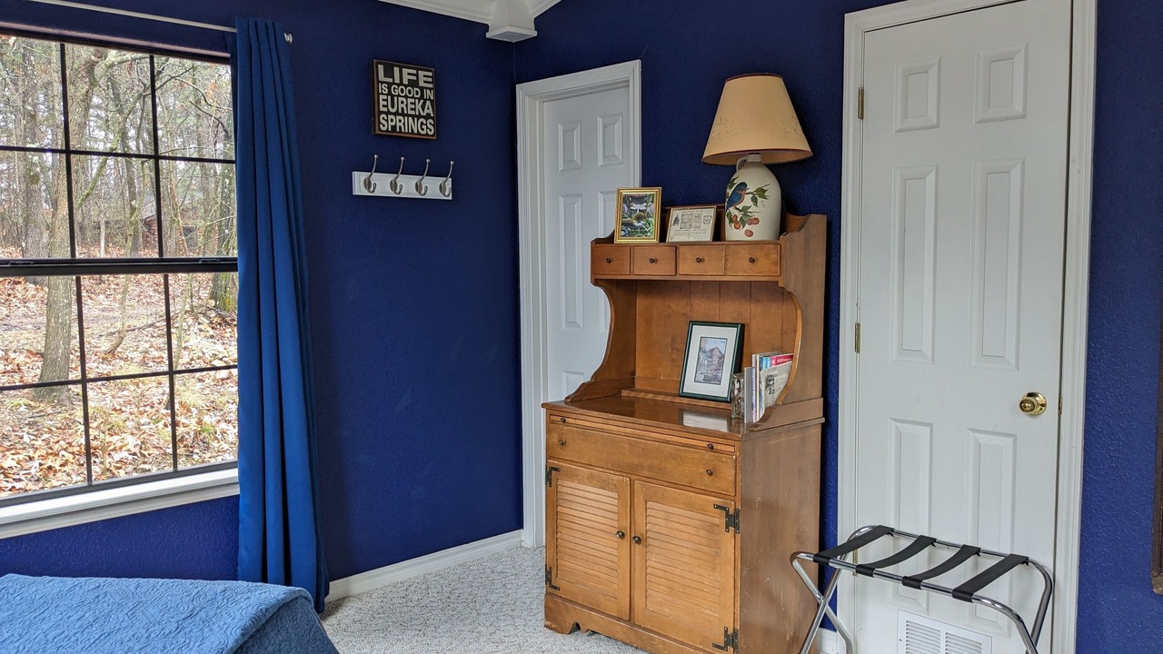 Photo of Bedroom in Eureka Springs