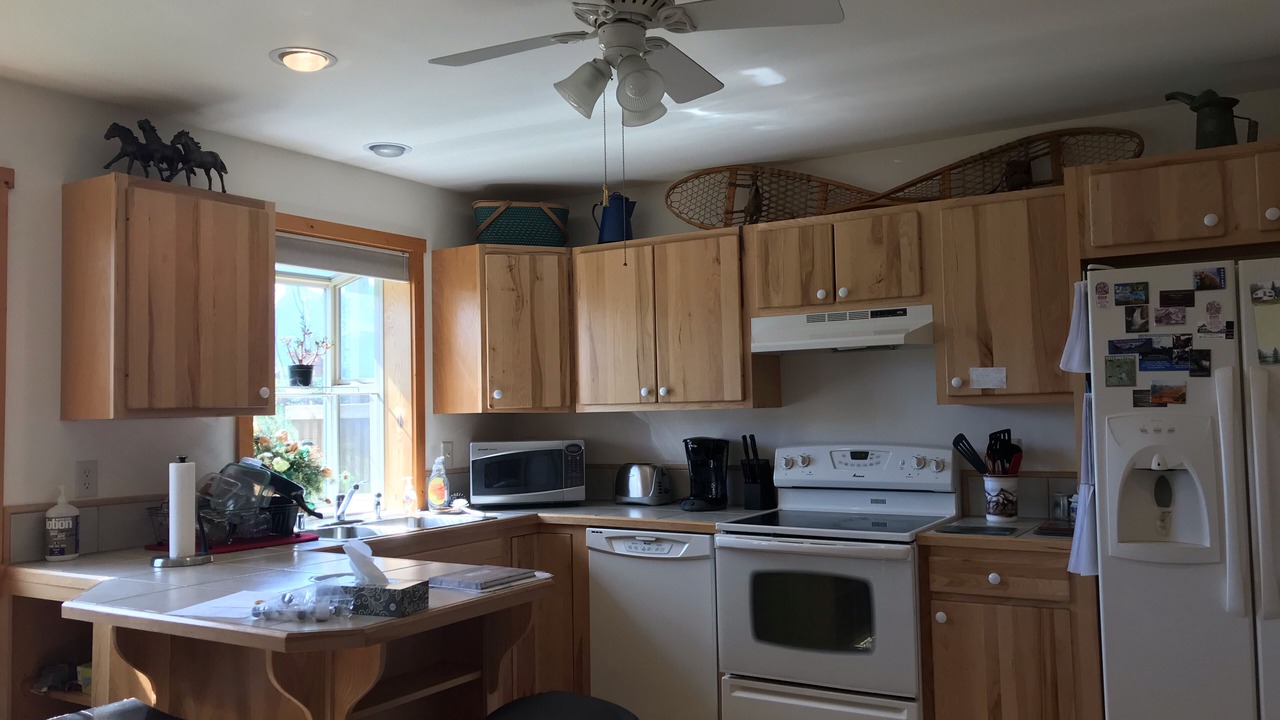 Photo of Others in Emigrant