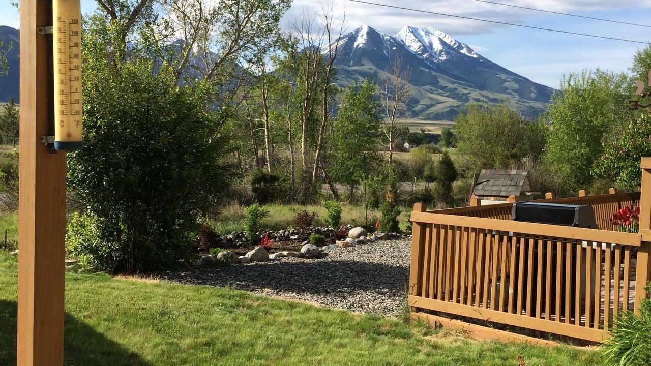 Photo of Others in Emigrant