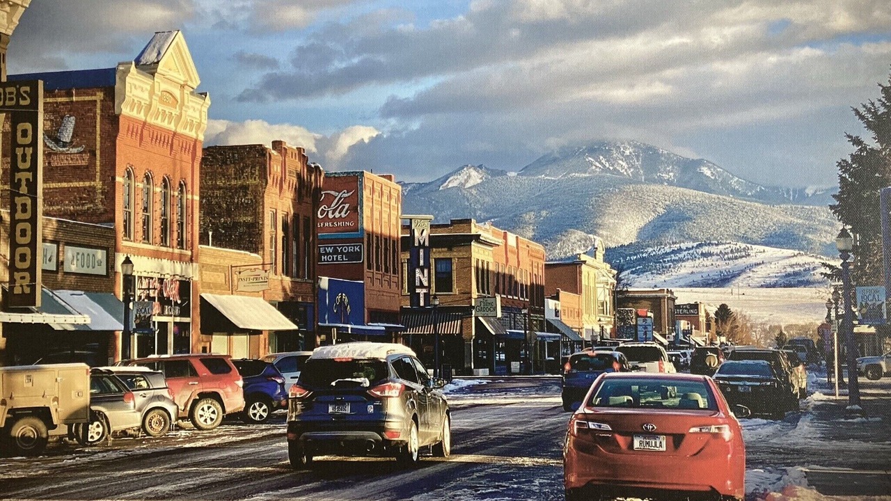 Photo of Others in Emigrant