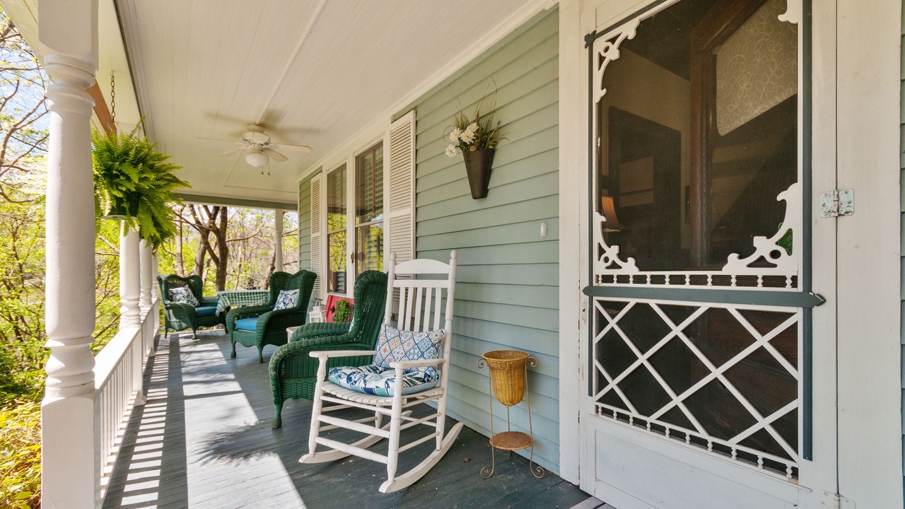 Photo of Patio Balcony in Waynesville