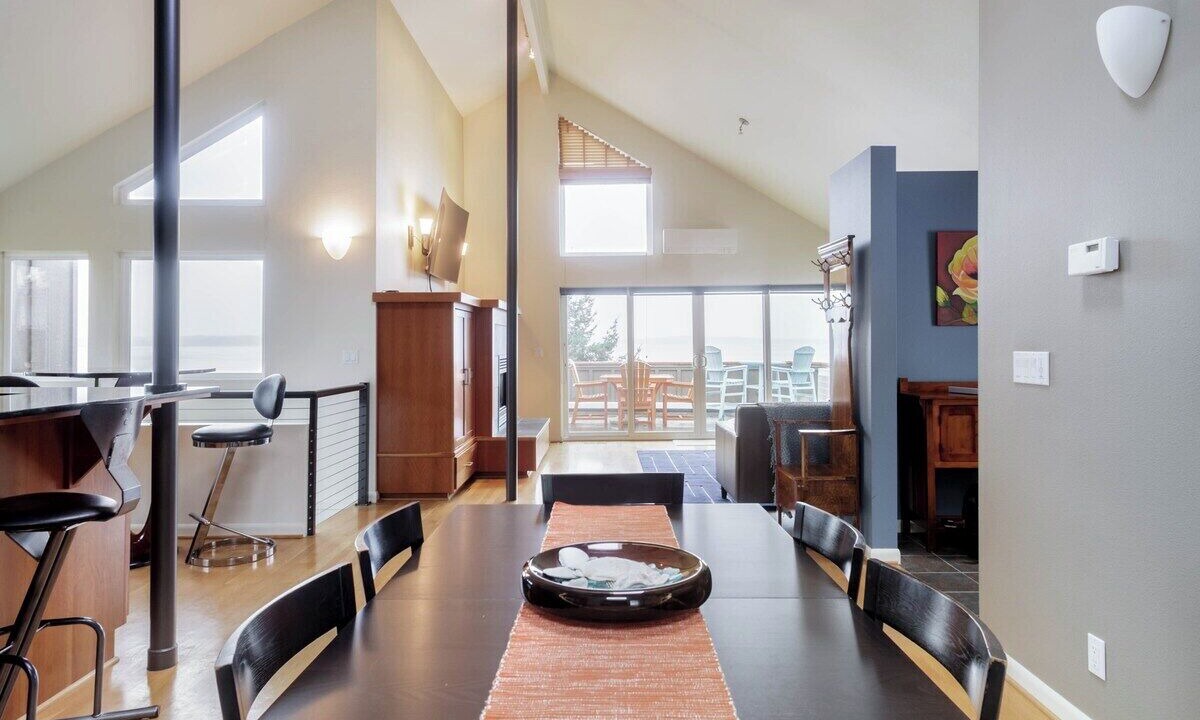Photo of Others in North Admiral