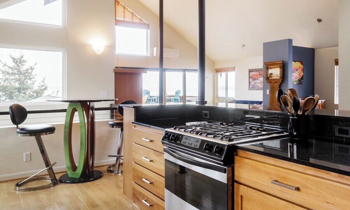 Photo of Kitchen in North Admiral