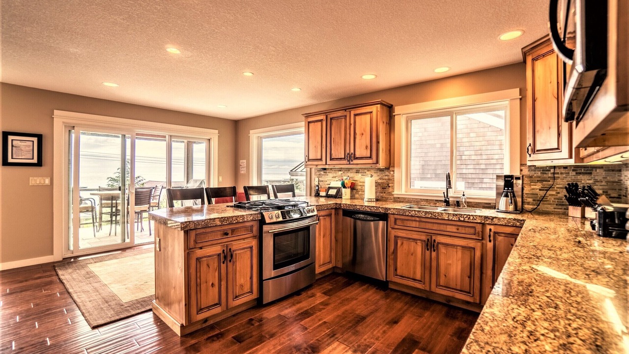 Photo of Others in Happy Camp Hideaway