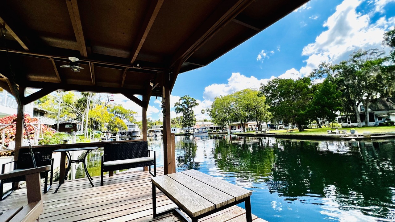 Photo of Outdoor in Weeki Wachee Gardens