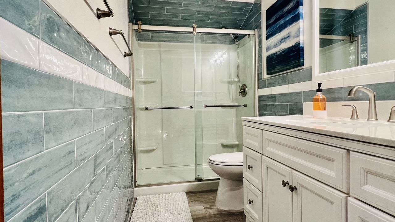 Photo of Bathroom in Weeki Wachee Gardens
