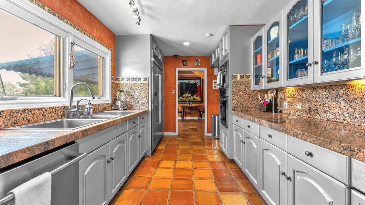 Photo of Kitchen in Oak Park - Northwood