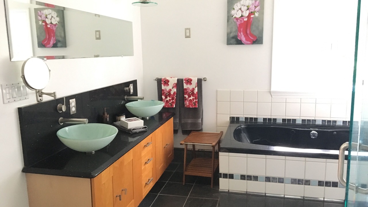 Photo of Bathroom in Centerville