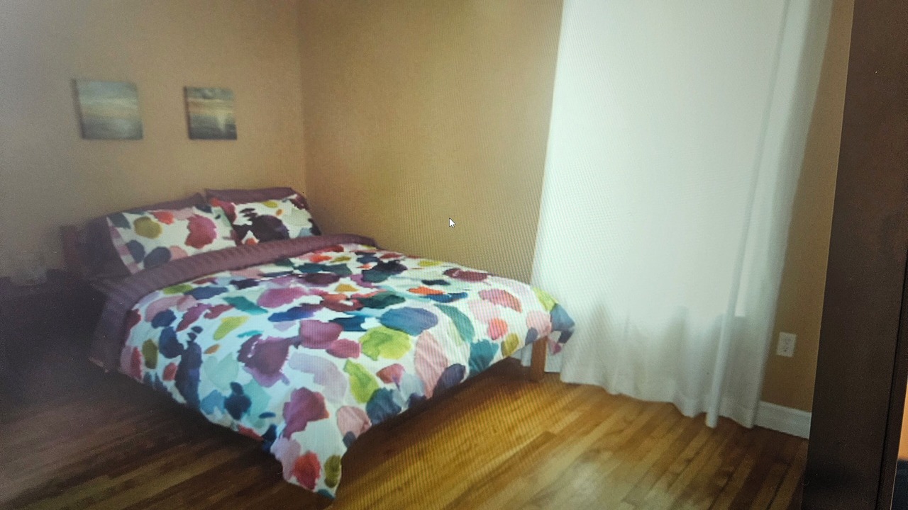 Photo of Bedroom in Queens Square