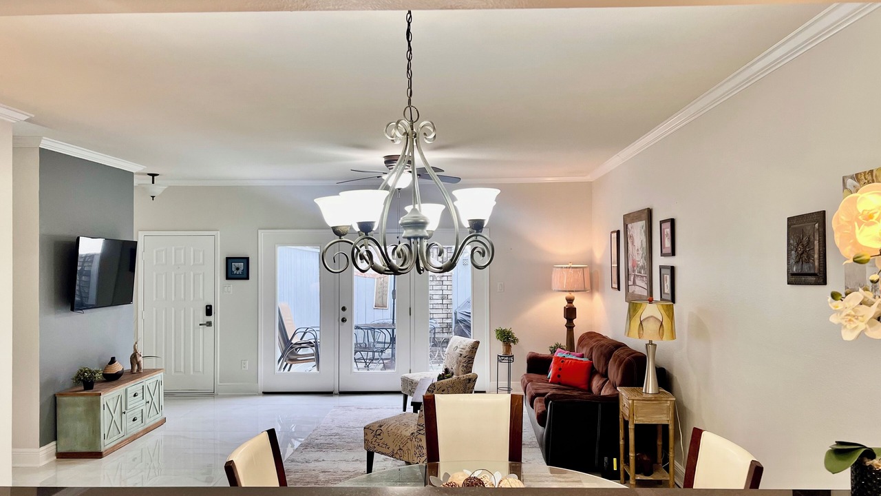 Photo of Livingroom in Briarforest