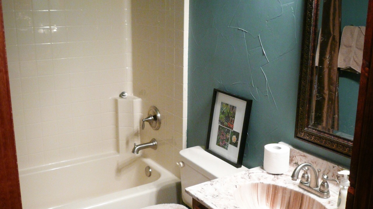 Photo of Bathroom in Hillsboro