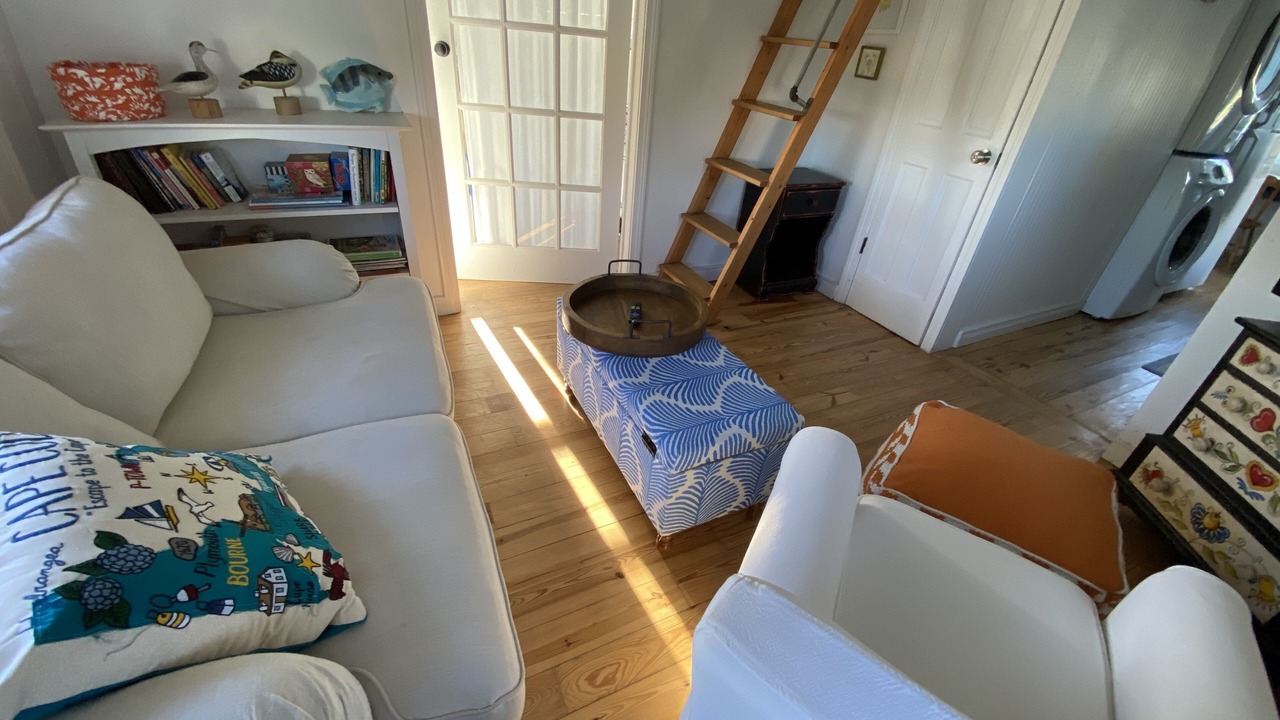 Photo of Livingroom in East Sandwich