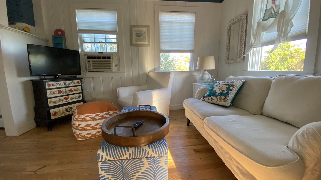 Photo of Livingroom in East Sandwich