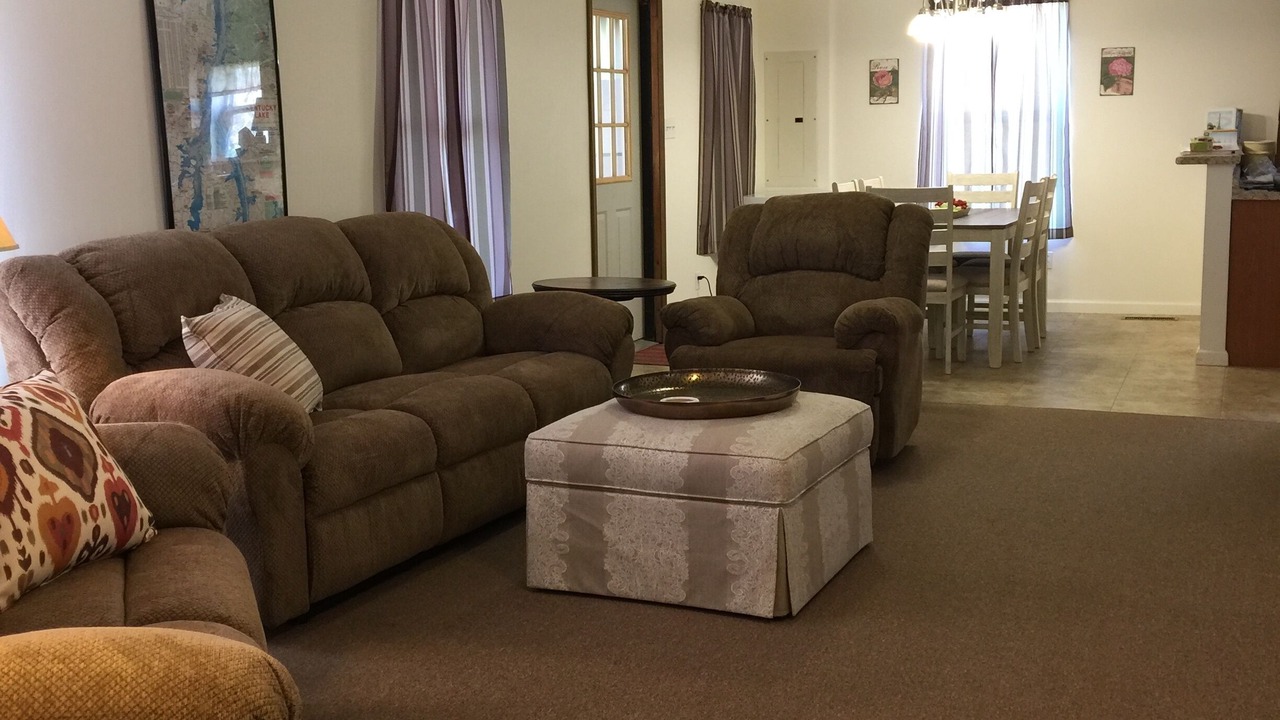Photo of Bedroom in Springville