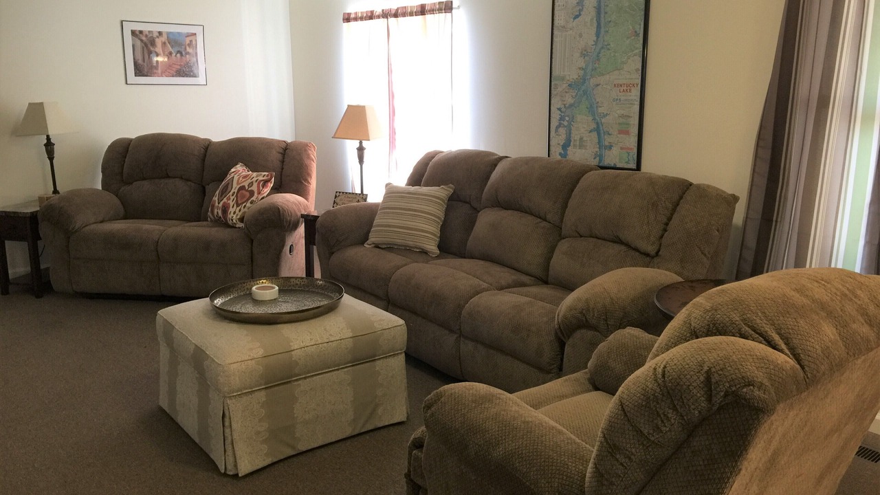 Photo of Livingroom in Springville