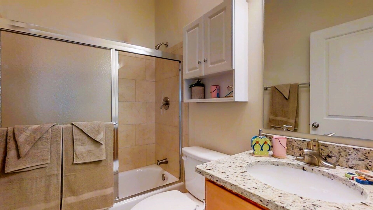 Photo of Bathroom in Marathon