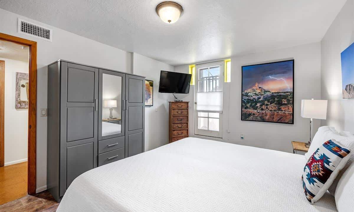 Photo of Bedroom in Northeast Santa Fe