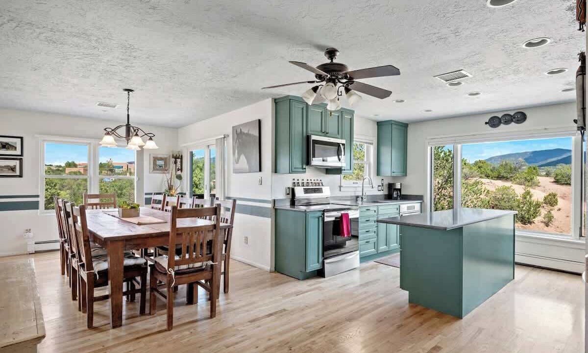 Photo of Kitchen in Northeast Santa Fe