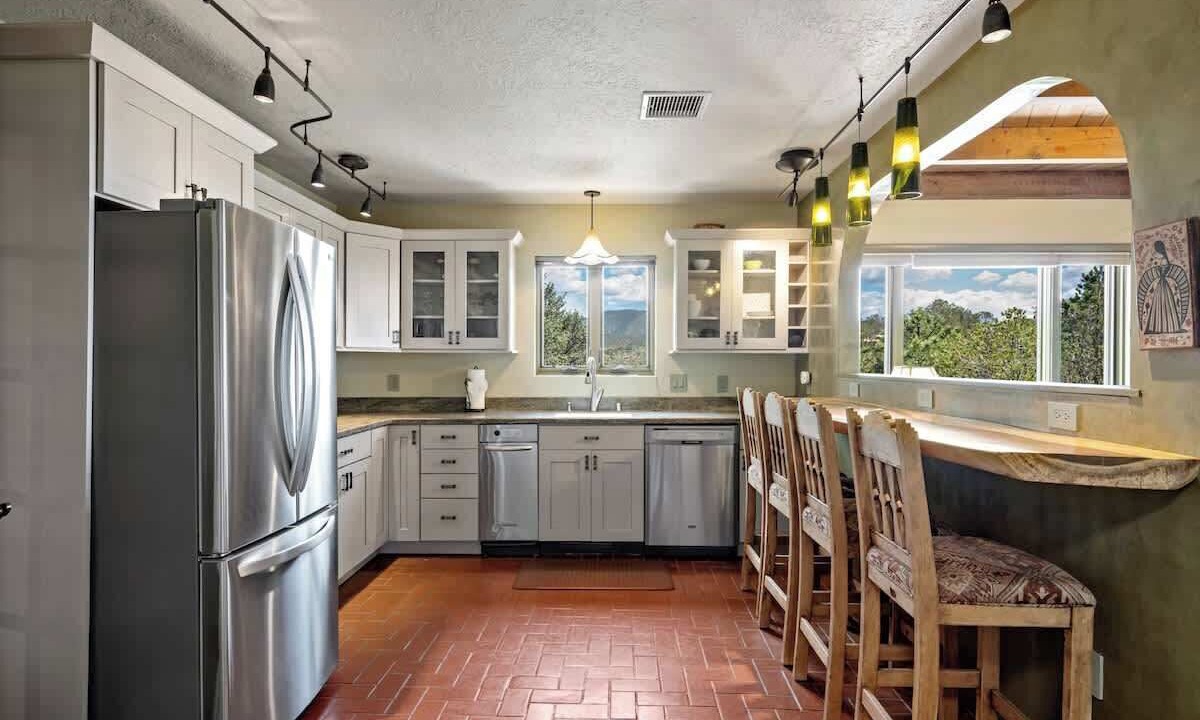 Photo of Kitchen in Northeast Santa Fe