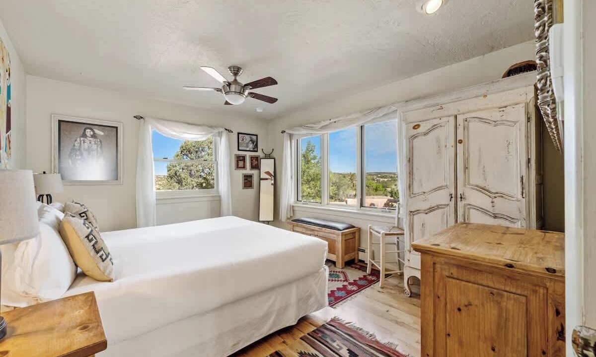Photo of Bedroom in Northeast Santa Fe